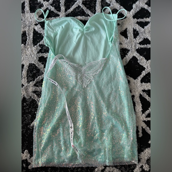 Lucy in the sky sequin dress size small - Picture 4 of 5